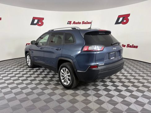 Used 2020 Jeep Cherokee Latitude w/ Advanced Safety Group FWD image 4