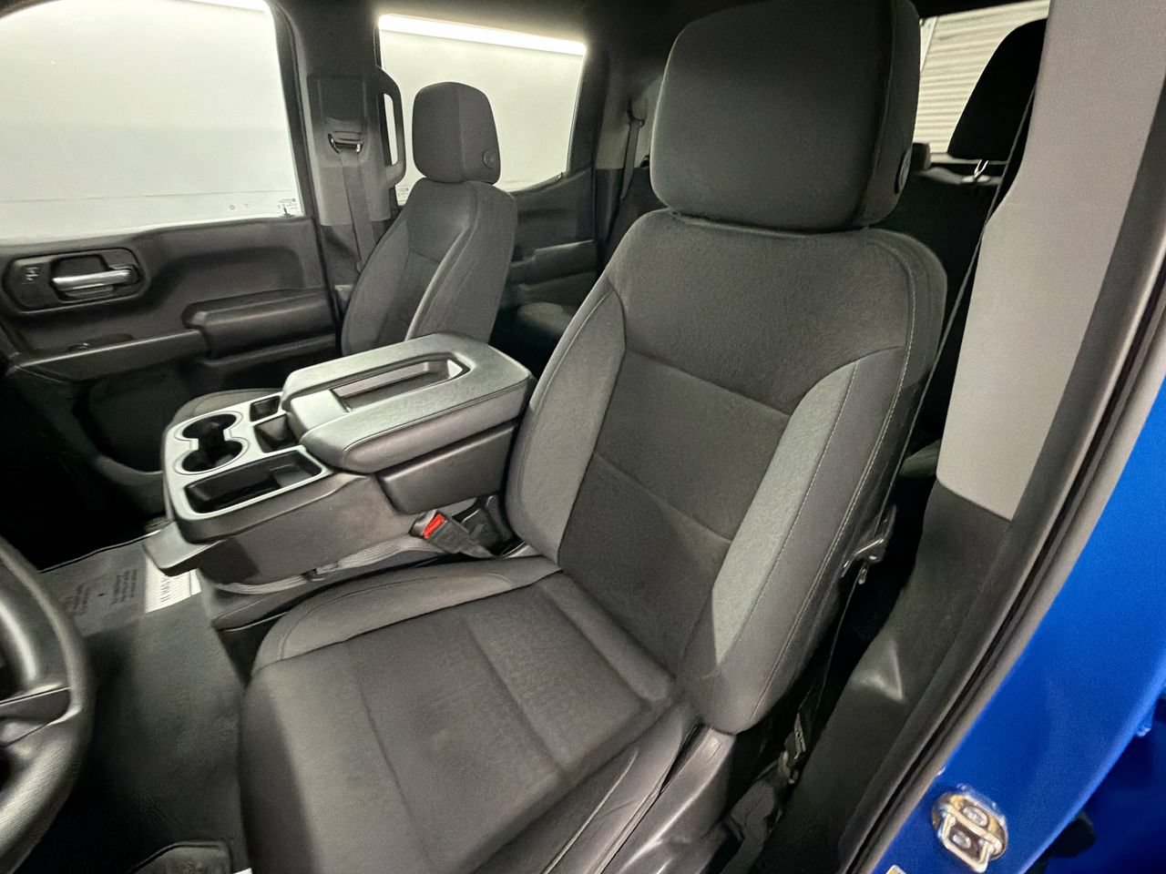 Certified 2025 Chevrolet Silverado 1500 Custom RWD image 18