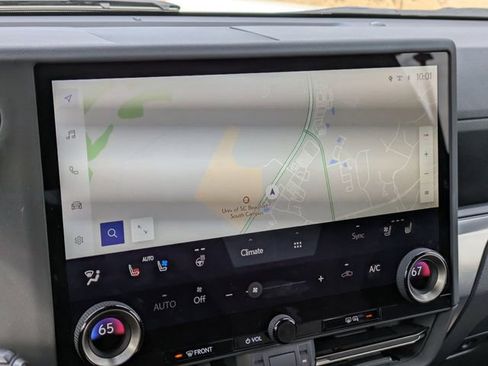 Used 2024 Lexus GX 550 image 21