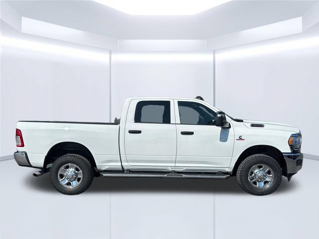 Used 2024 RAM 3500 Tradesman w/ Chrome Appearance Group AWD/4WD image 14