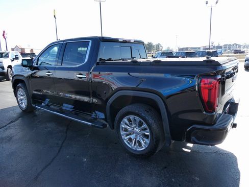 Certified 2022 GMC Sierra 1500 Denali image 7