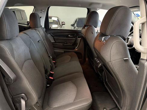 Used 2017 Chevrolet Traverse LT FWD image 10
