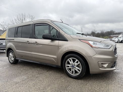 Used 2019 Ford Transit Connect XLT w/ XLT Premium Package image 9
