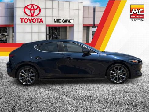 Used 2021 MAZDA MAZDA3 s FWD image 6