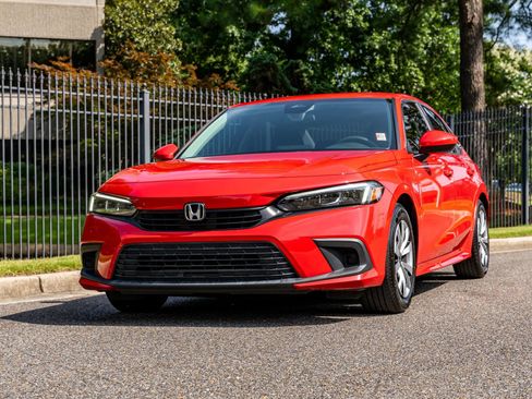 Used 2024 Honda Civic LX image 2