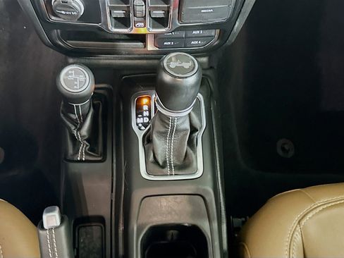 Used 2021 Jeep Wrangler Sahara w/ Cold Weather Group image 24