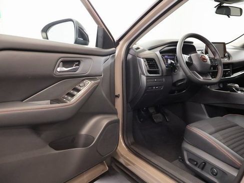 New 2026 Nissan Rogue SV AWD/4WD image 9