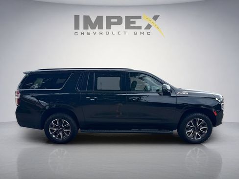 Used 2023 Chevrolet Suburban Z71 w/ Z71 Off-Road Package AWD/4WD image 6