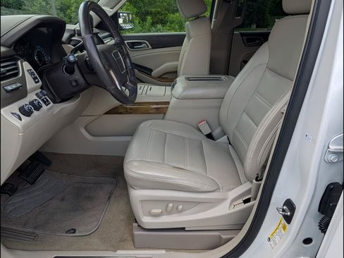 Used 2017 GMC Yukon Denali w/ Open Road Package AWD/4WD image 12