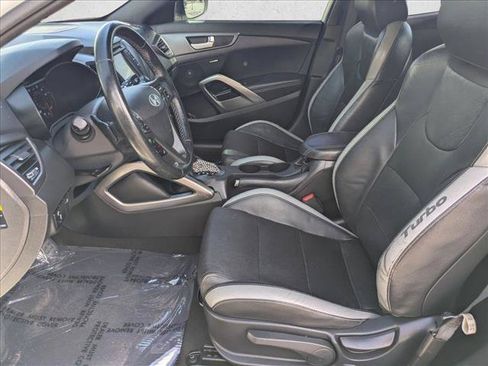 Used 2016 Hyundai Veloster Turbo FWD image 15