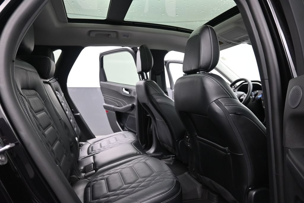 Used 2024 Ford Escape SE w/ PHEV Premium Package FWD image 14