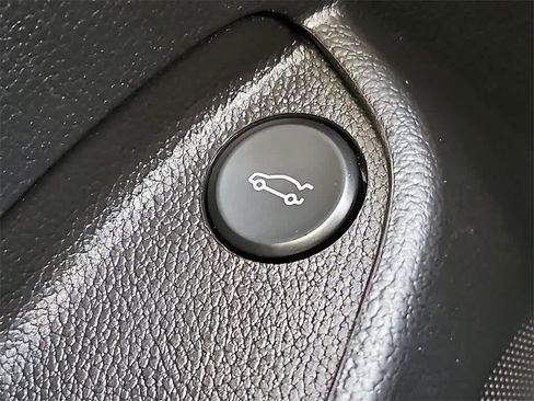 Used 2017 Chevrolet Cruze LS image 16