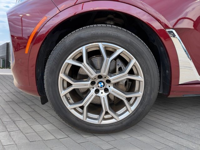 Used 2026 BMW X7 xDrive40i AWD/4WD image 9