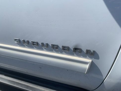 Used 2012 Chevrolet Suburban LT AWD/4WD image 7