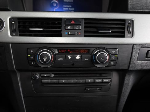 Used 2011 BMW M3 Sedan RWD image 34