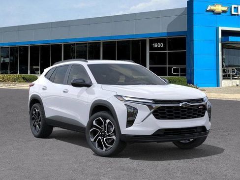 New 2026 Chevrolet Trax RS image 7