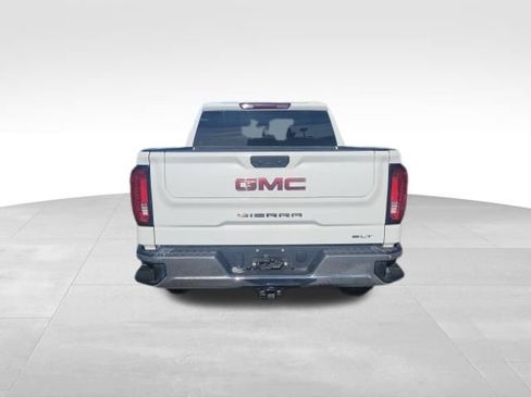 Used 2024 GMC Sierra 1500 SLT image 4