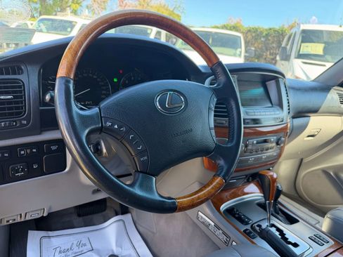 Used 2006 Lexus LX 470 4WD image 11