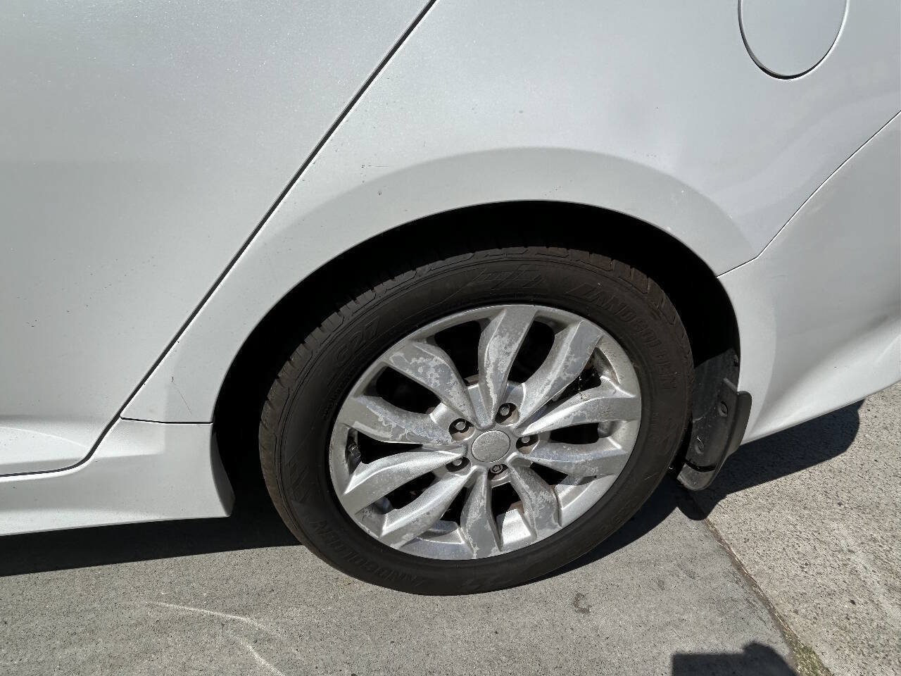 Used 2015 Kia Optima EX FWD image 21