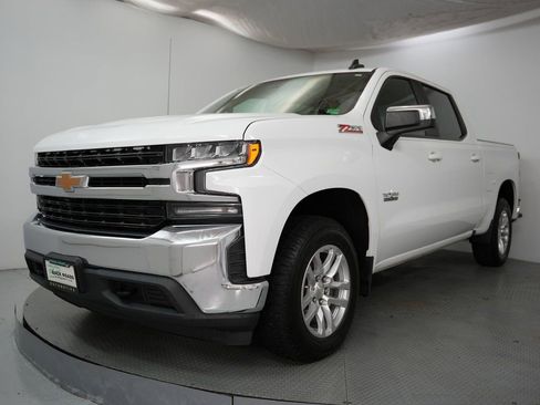 Used 2019 Chevrolet Silverado 1500 LT w/ Texas Edition image 3