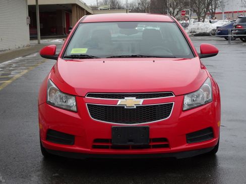 Used 2014 Chevrolet Cruze LT image 2