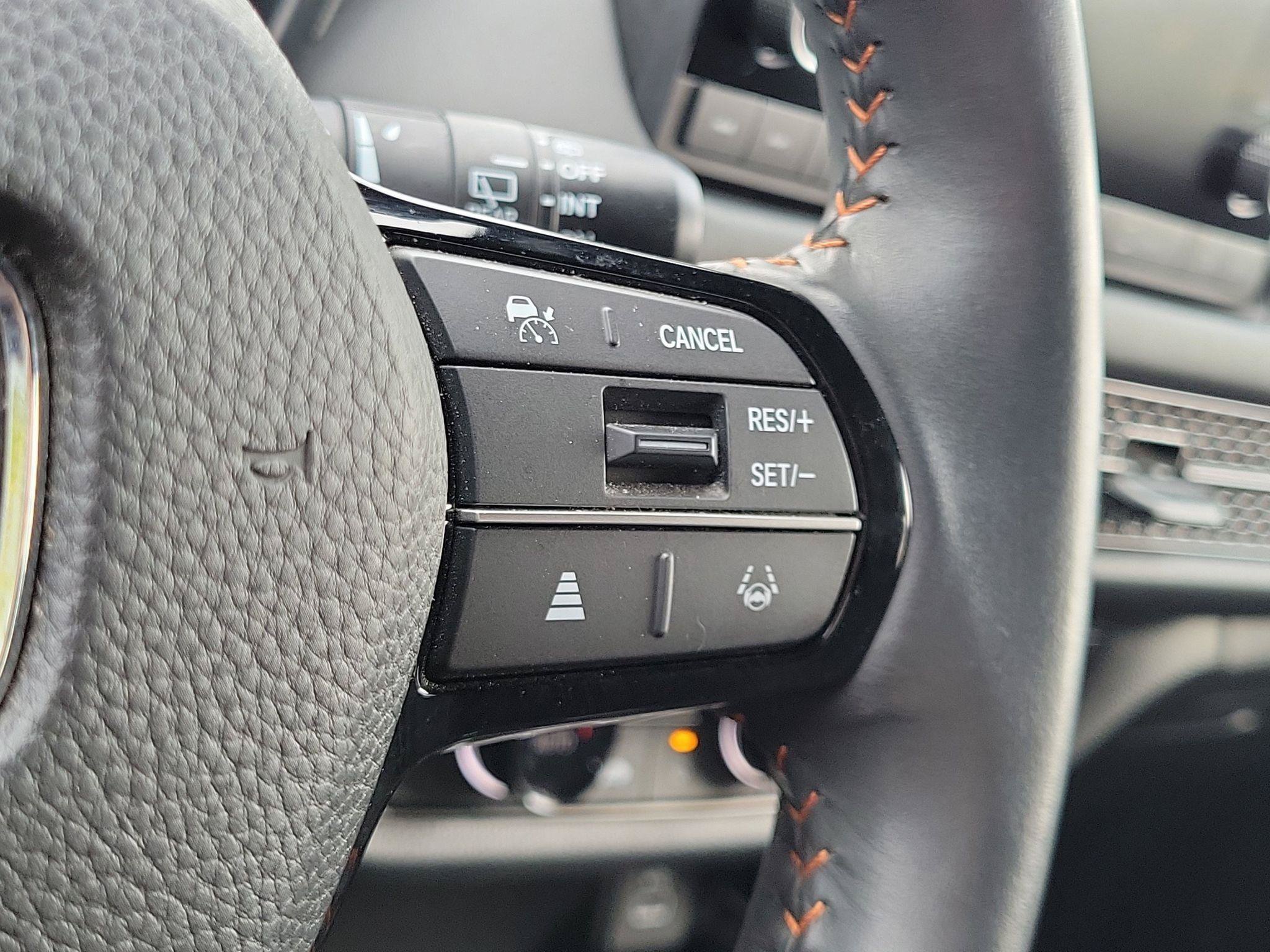 Used 2024 Honda HR-V Sport image 11