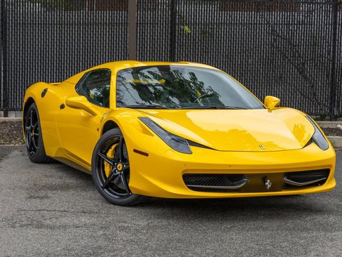 Used 2013 Ferrari 458 Spider RWD image 13