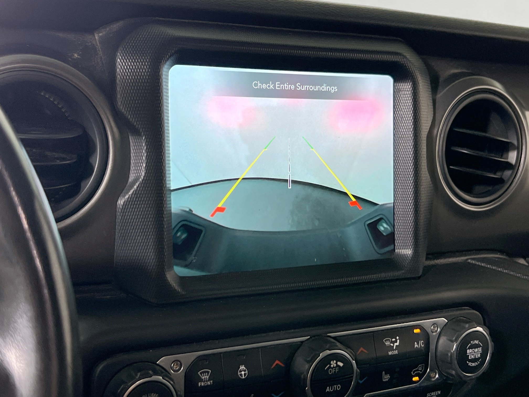 Used 2023 Jeep Gladiator Sport AWD/4WD image 14