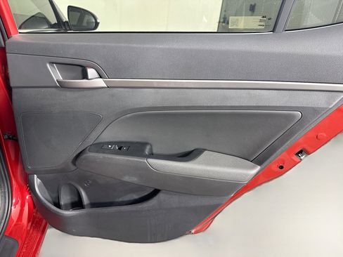 Used 2017 Hyundai Elantra Limited w/ Limited Ultimate Package 05 image 28