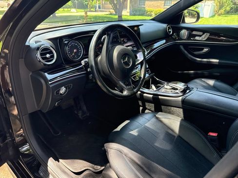 Used 2018 Mercedes-Benz E 400 4MATIC Sedan image 10