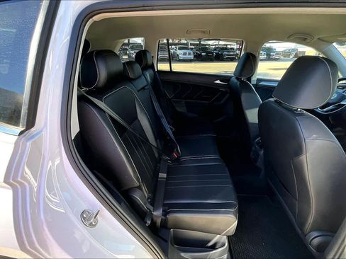 Used 2024 Volkswagen Tiguan Wolfsburg Edition image 36