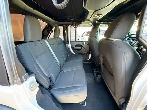 Used 2021 Jeep Wrangler Unlimited Sport image 30