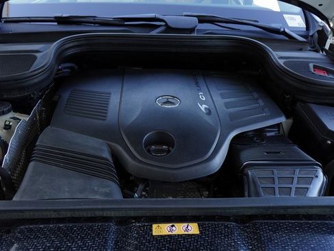 Used 2022 Mercedes-Benz GLS 450 4MATIC image 33