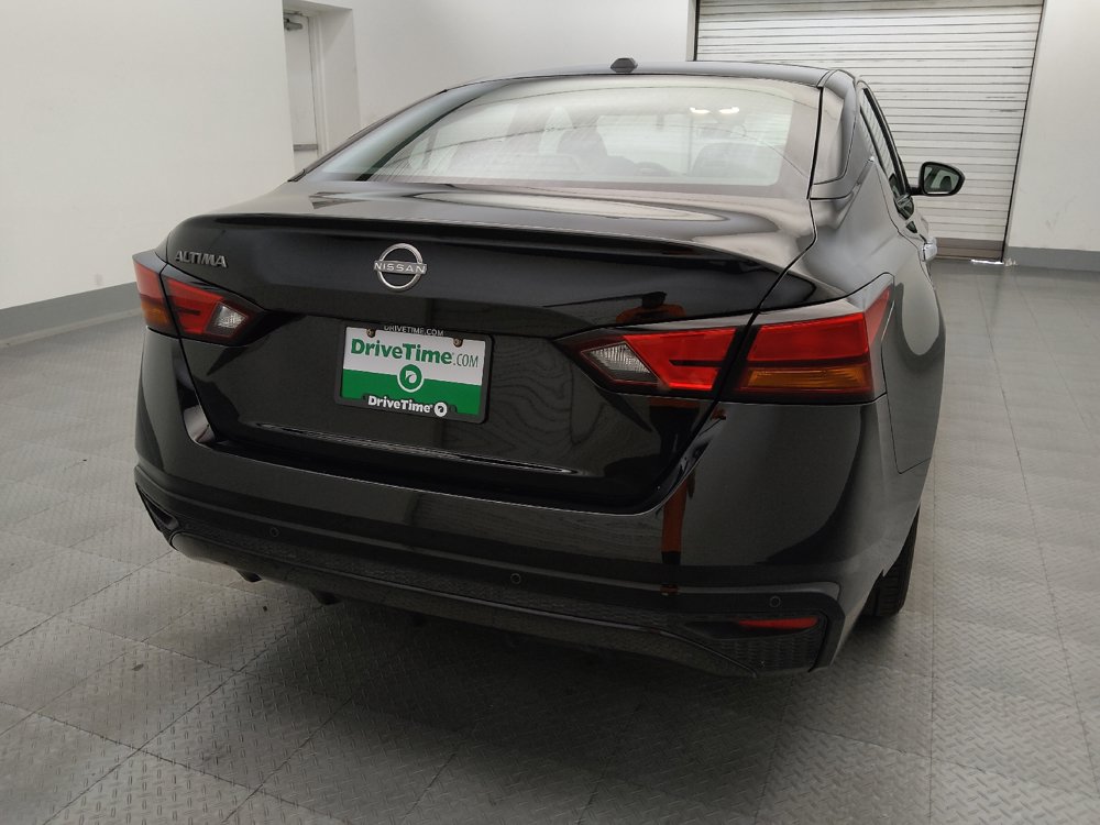 Used 2025 Nissan Altima 2.5 SV FWD image 7