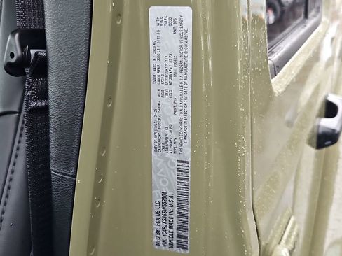 New 2025 Jeep Wrangler Unlimited Rubicon 392 image 29