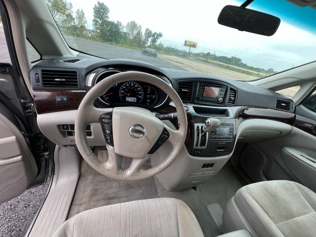 Used 2011 Nissan Quest SV w/ Value Cargo Pkg FWD image 2