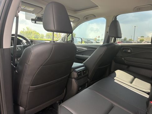 Certified 2025 Honda Ridgeline RTL image 13