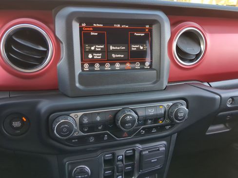 Used 2021 Jeep Wrangler Unlimited Rubicon w/ Safety Group image 22