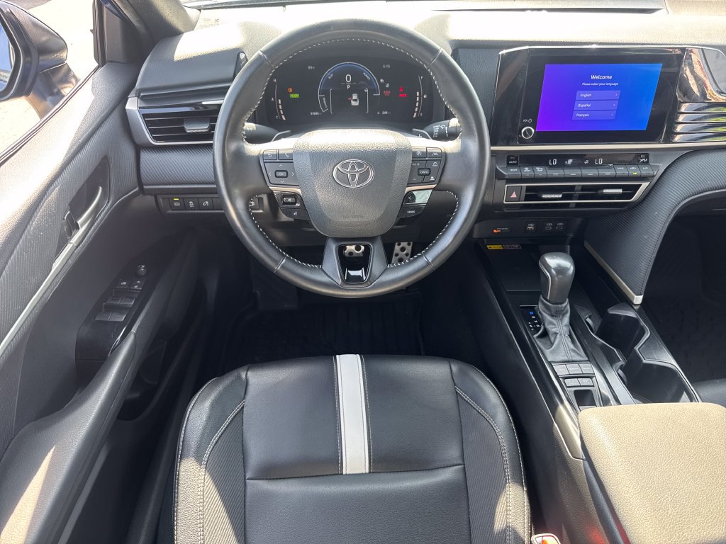 Used 2025 Toyota Camry SE FWD image 14
