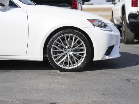 Used 2016 Lexus IS 200t w/ Premium Package image 4