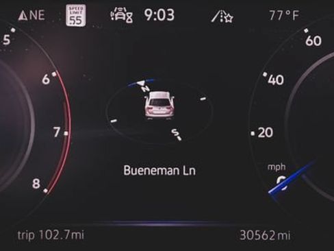 Used 2022 Volkswagen Tiguan SEL R-Line AWD/4WD image 10