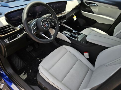 New 2025 Buick Envision Avenir image 17