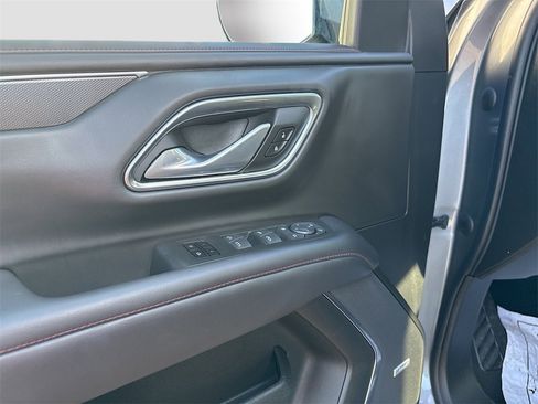 Used 2022 Chevrolet Tahoe RST w/ Luxury Package image 18