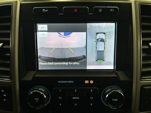 Used 2021 Ford F250 Lariat w/ Lariat Ultimate Package AWD/4WD image 26