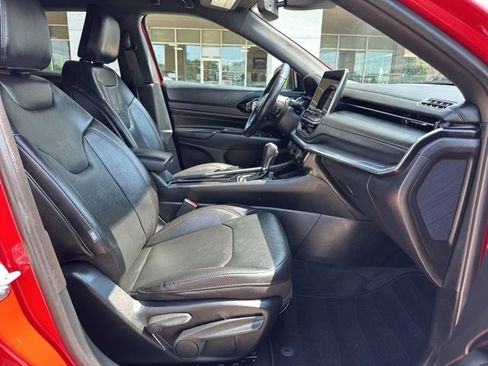 Certified 2022 Jeep Compass Limited image 39