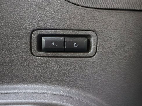 Used 2020 Ford Expedition Limited image 29