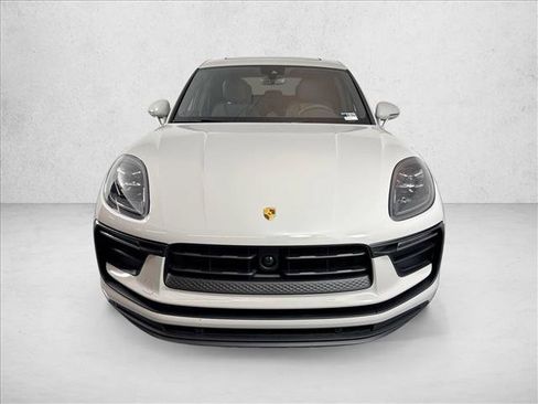 Certified 2025 Porsche Macan AWD/4WD image 6