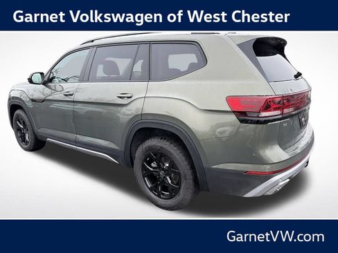 New 2026 Volkswagen Atlas Peak Edition AWD/4WD image 3