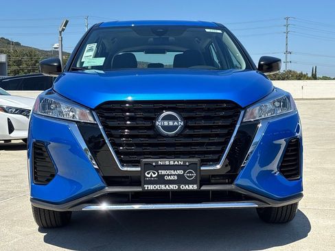 New 2025 Nissan Kicks S image 10