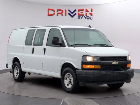 Used 2019 Chevrolet Express 2500 w/ Driver Convenience Package image 13